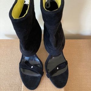 NIB Bruno Frisoni 4" Stiletto Crystal-Studded Black Suede sandals US 9.5 NEW